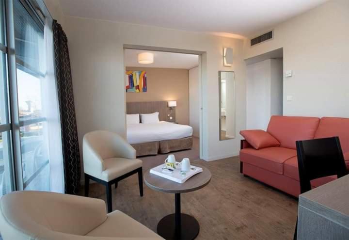 Best Western Hotel Sourceo Saint-Paul-les-Dax Exterior photo